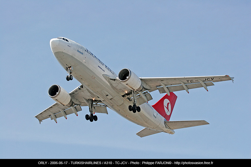 Turkish_Airlines_A310_TC-JCV_2.jpg