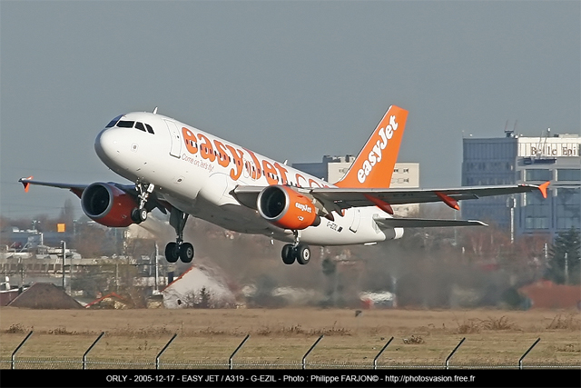Easy_Jet_A319_G-EZIL_4.jpg