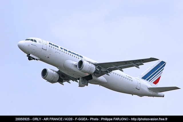 Air_France_A320_F-GGEA.jpg