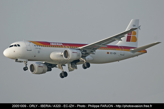 Iberia_A320_EC-IZH.jpg