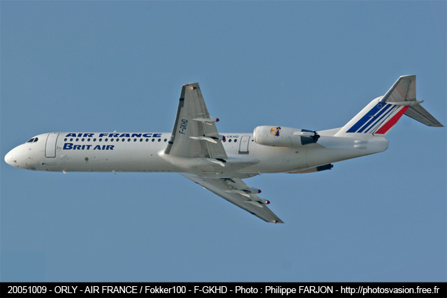 Air_France_Fokker100_F-GKHD_00.jpg
