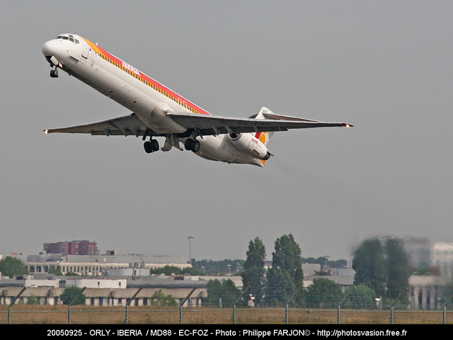 Iberia_MD-88_EC-FOZ.jpg